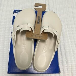 BNIB Birkenstock Boston Eva size 41 (eggshell)